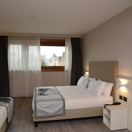 Albergo Roma, BW Signature Collection Castelfranco Veneto Bagian luar foto