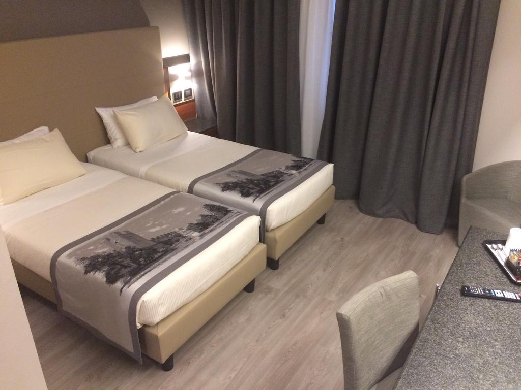 Albergo Roma, BW Signature Collection Castelfranco Veneto Bagian luar foto