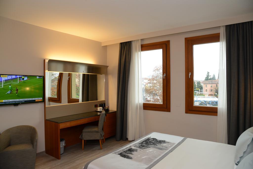 Albergo Roma, BW Signature Collection Castelfranco Veneto Bagian luar foto